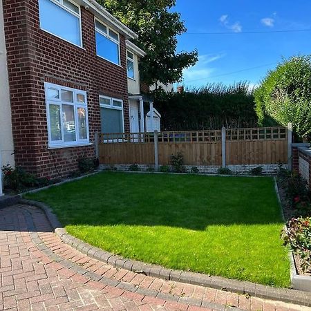 Gated Home Close To Birmingham City Centre Exteriér fotografie